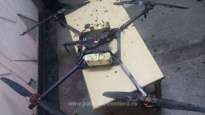VIDEO. Traficanţii basarabeni s-au modernizat! Trimit cu drona ţigările de contrabandă peste Prut