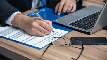 S-a dat legea Revisal! Cum îşi pot verifica angajaţii online vechimea în muncă? Vezi dacă angajatorul îţi plăteşte taxele