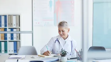 Salariu medic de familie 2026. Câți bani vor primi pentru fiecare pacient înscris