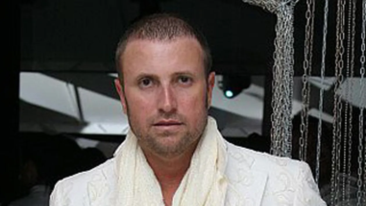 Catalin Botezatu, imbatranit cu 30 de ani! Vezi cum a fost posibil!