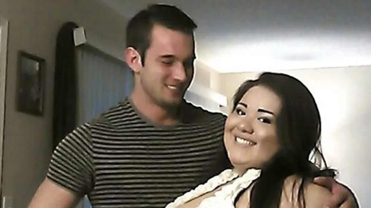 Cuplul ASTA atrage toate privirile pe strada! N-o să-ţi vina sa crezi cum arata iubitul acestei femei obeze! Ma iubeste cum sunt