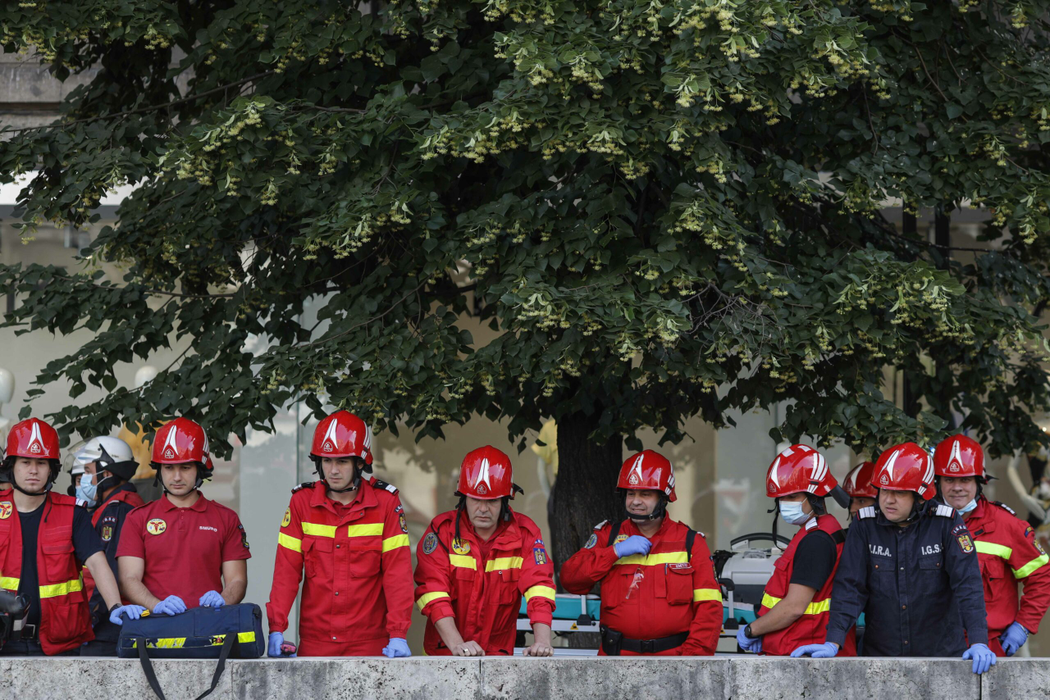 Haos la metrou, după incendiul de la Piaţa Romană! S-a activat Planul Roşu, 25 de oameni au avut nevoie de îngrijiri medicale de la expunerea la fum