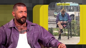 Andrei Rotaru, de nerecunoscut. Imagini tulburătoare cu fostul concurent de la Insula Iubirii, pe străzile Capitalei