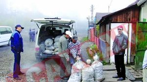 "Piratii huilei" jefuiesc trenurile din mers