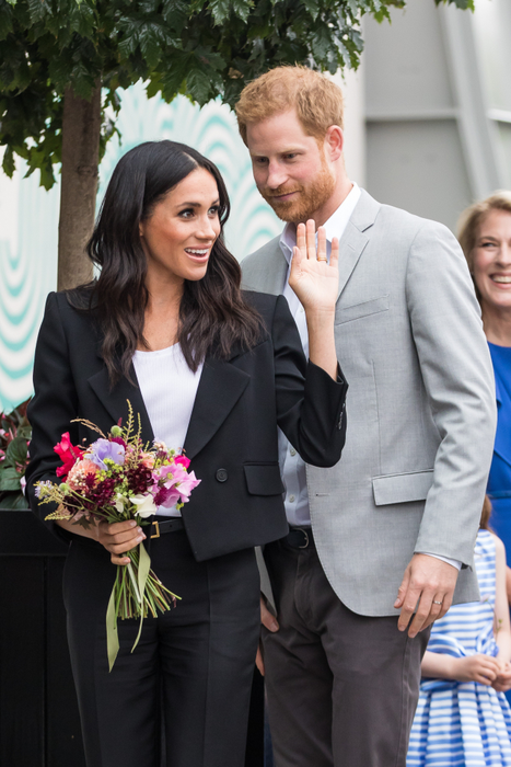 S-a aflat cine vor fi nașii băiețelului lui Meghan Markle și al prințului Harry