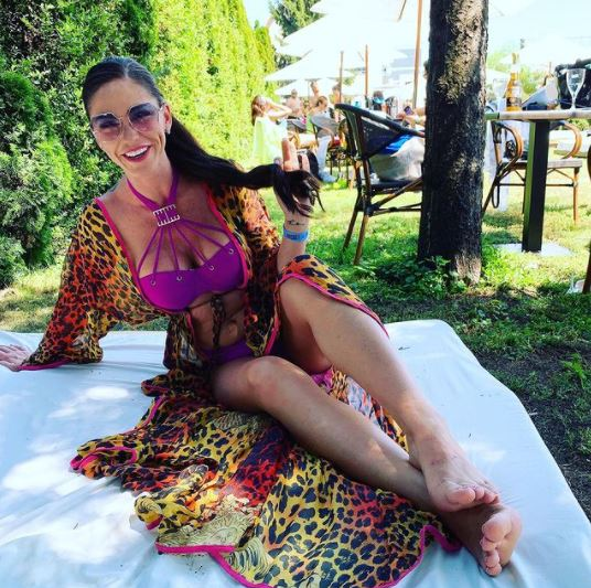 Hannelore “și-a oficializat” relația cu noul iubit după divorțul de Bogdan Ionescu. Cum arată bărbatul care o face fericită pe fosta concurentă de la Insula Iubirii