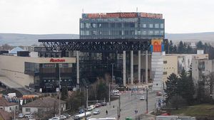 Panică intr-un mall din România! Toti clientii au fost scosi afară din cauza unui incendiu. Vezi unde s-a intâmplat asta