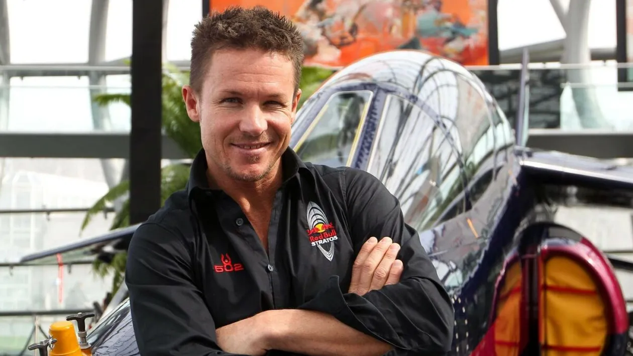 Presa din Italia a publicat prima imagine de la locul morții lui Felix Baumgartner. Medicii nu au mai putut face nimic ca să-i salveze viața