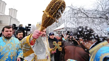 CALENDAR CRESTIN OROTODOX 5 IANUARIE! Ce Sfinti sarbatorim de AJUNUL BOBOTEZEI!