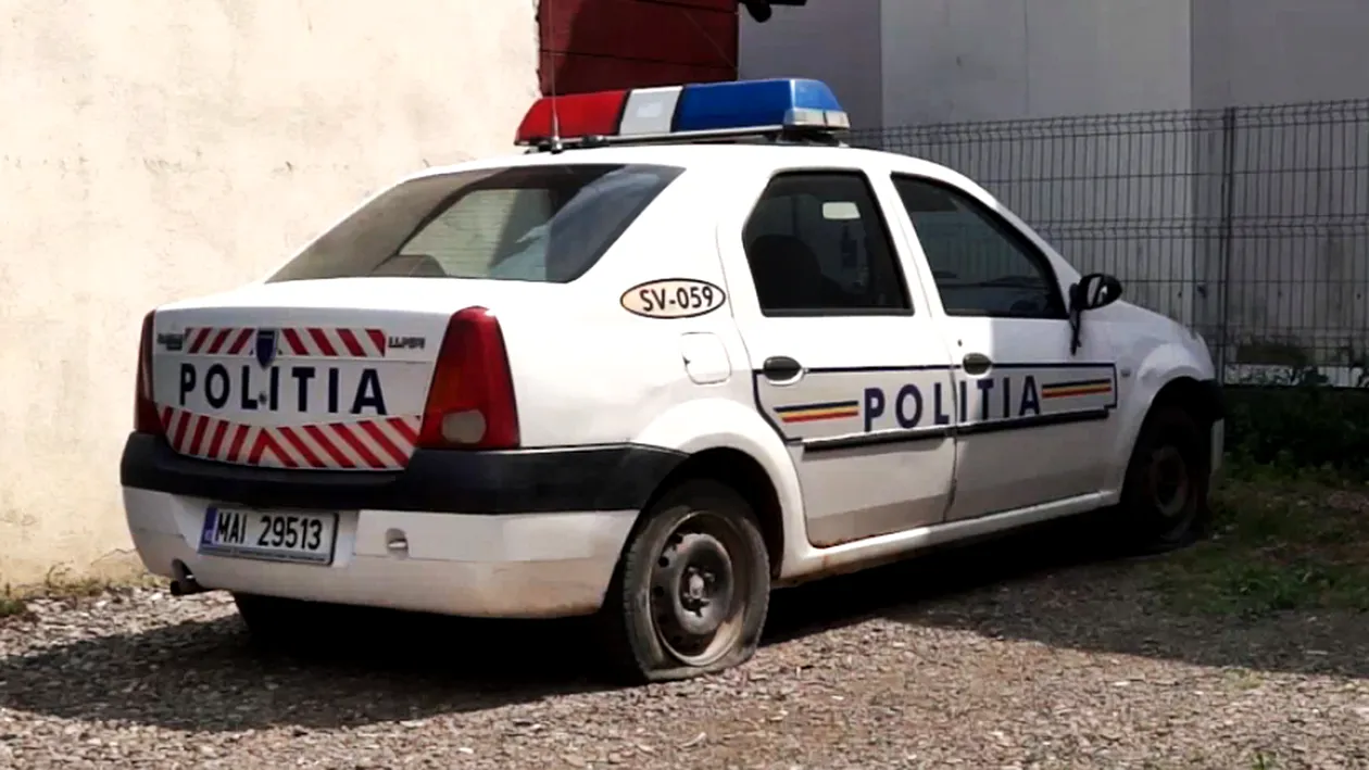 Se întâmplă în România! Un adolescent moldovean a luat la bătaie un poliţist şi a devastat maşina Poliţiei! Ce s-a întâmplat după