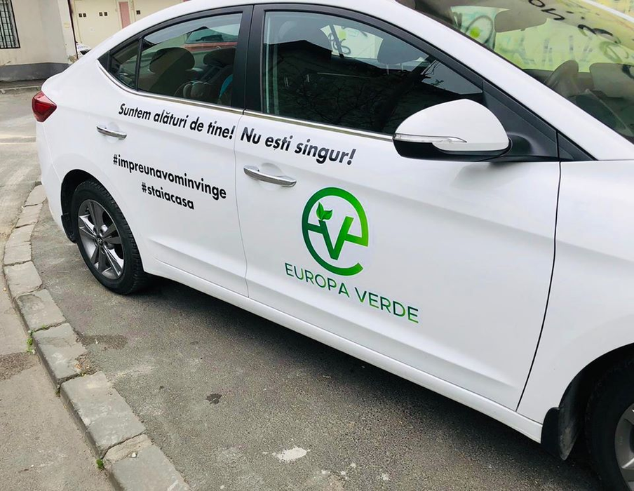 Sute de bătrâni au parte de hrană caldă, zilnic, datorită lor! Asociația Europa Verde vine în sprijinul tuturor celor neajutorați