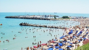 Scene tragi-comice pe plaja din Eforie! Ce s-a întâmplat între doi soți