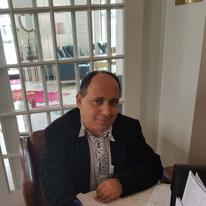 Gigel Frone a lăsat, pentru moment, chitara deoparte, iar noua lui meserie este cea de consilier de imagine proiecte