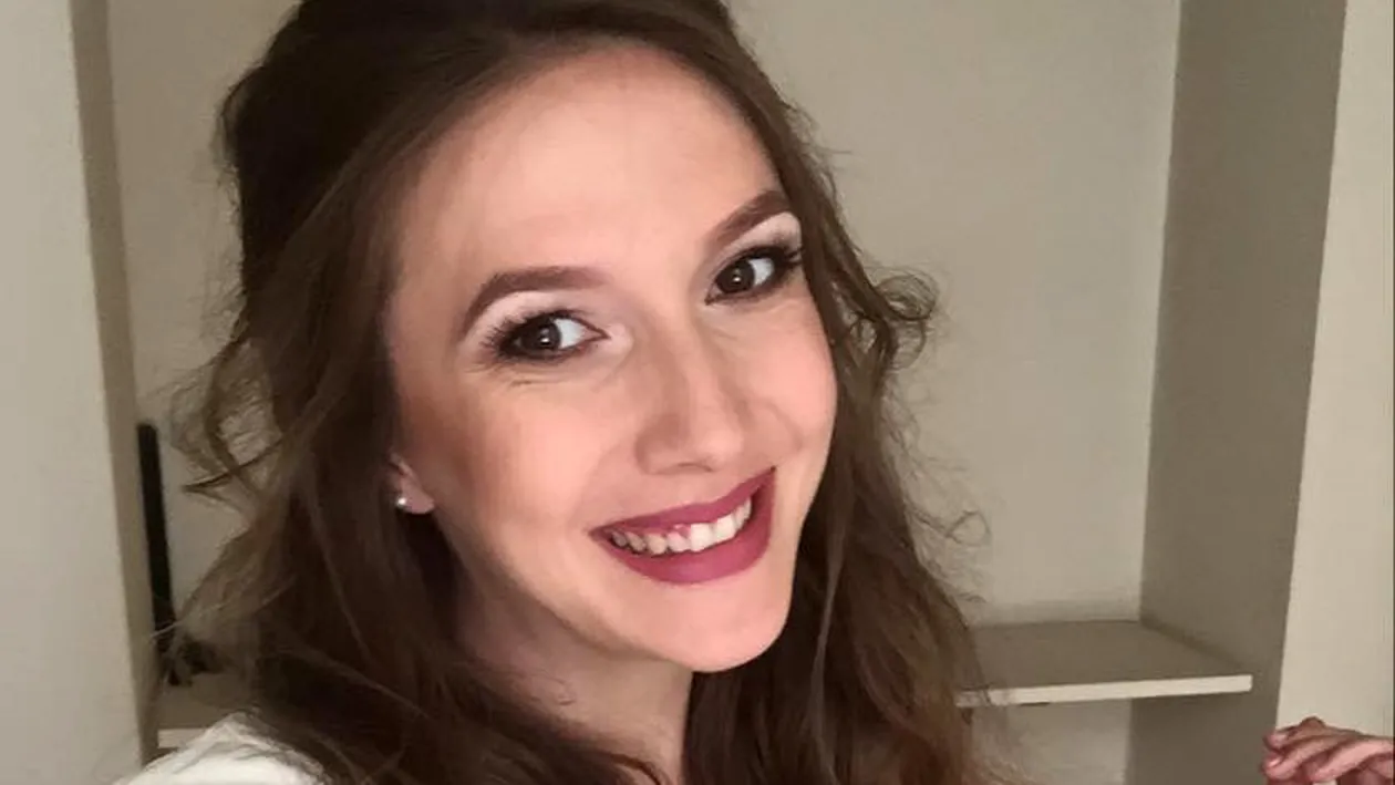 Anunţul graviduţei Adela Popescu. Sunt....