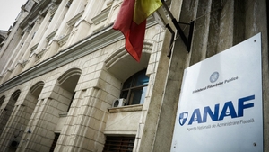 Lovitură pentru românii plecaţi la muncă în străinătate. Sunt obligaţi să plătească o taxă lunară în valoare de...