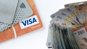 Situația ireală trăită de un tânăr care a vrut să își ia un credit de nevoi personale. Motivul pentru care a fost refuzat, deși are un salariu de 9.000 de lei