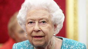 Starea de sănătate a Reginei Elisabeta a II-a. Când s-a întânit ultima dată cu premierul Boris Johnson, depistat pozitiv cu COVID-19