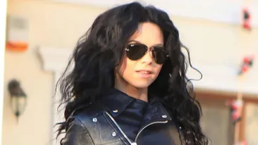 Cea mai ciudata lenjerie a Innei de pana acum! A intors toate privirile soferilor din SUA cand au vazut-o imbracata asa