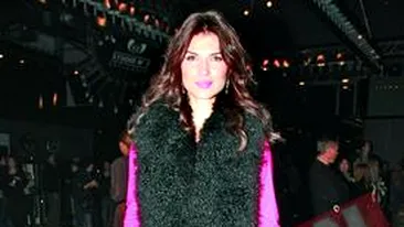 Razvan Ciobanu a strans 300 de invitati