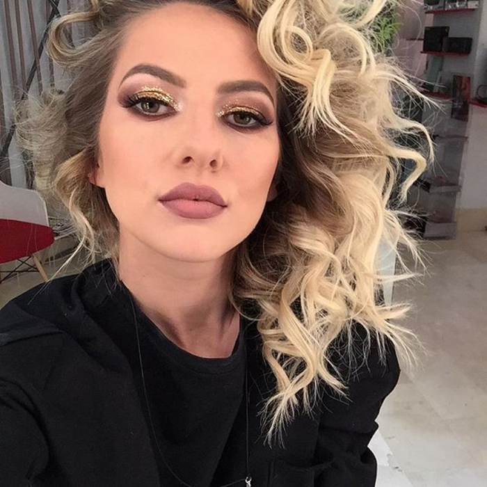 Lidia Buble, ipostază de infarct pe Instagrasm! Artista s-a pozat în lenjerie intimă