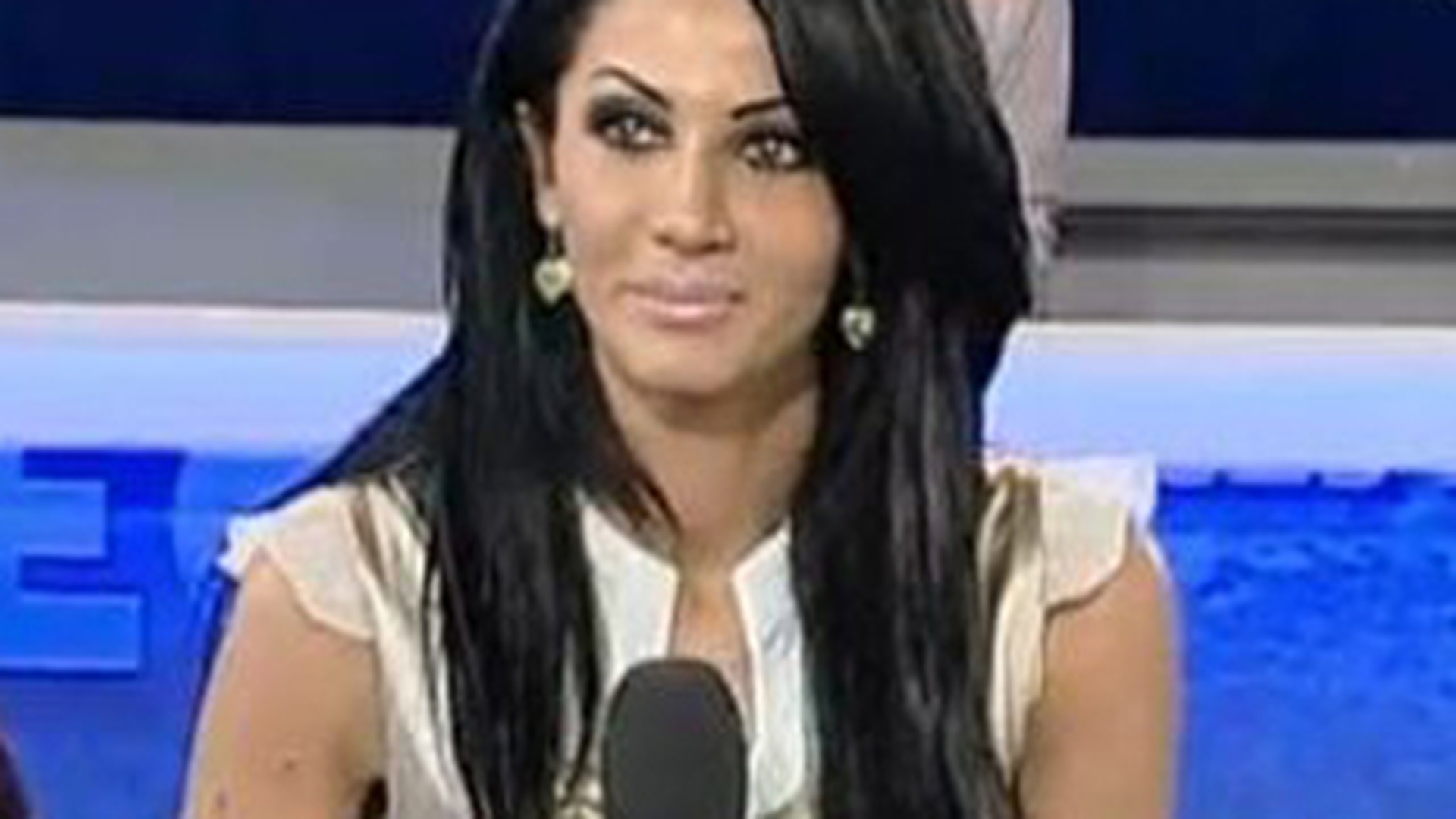A spart traditia tiganeasca! Ana Maria Radu, nepoata regelui Cioaba, se iubeste cu un roman!