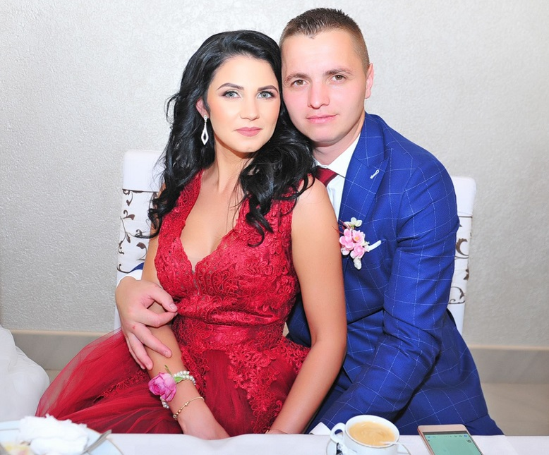Flavia, nepoata ministrului Sănătăţii, era asistentă medicală. E emoționant locul în care și-a cunoscut soțul: “Drum bun printre îngeri! Oare de ce?”