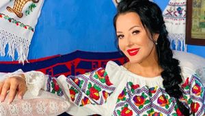 Angela Rusu a născut! Prima imagine cu bebelușul cântăreațul de muzică populară. VIDEO
