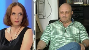 I-a cerut pensie alimentară, iar Marius Dragomir… Cel mai vândut cântăreţ român din anii ’90, scandal cu fosta soţie la Judecătorie!