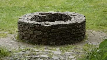 Tânar de 16 ani dat dispărut, găsit mort în fântână