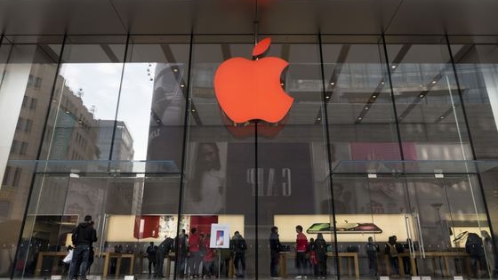Un adolescent de 16 ani din Australia a atacat cibernetic rețeaua Apple și a descărcat fișiere interne