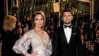 Laura Cosoi, extrem de sexy pe covorul roşu de la Cannes. Cum s-a îmbrăcat actriţa