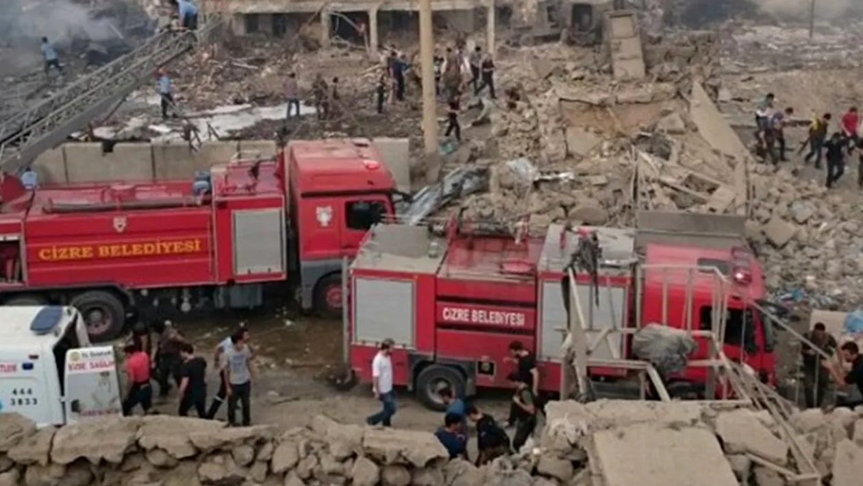 ATENTAT în Turcia! Numeroşi morţi şi răniţi, după ce o maşină-capcană a explodat