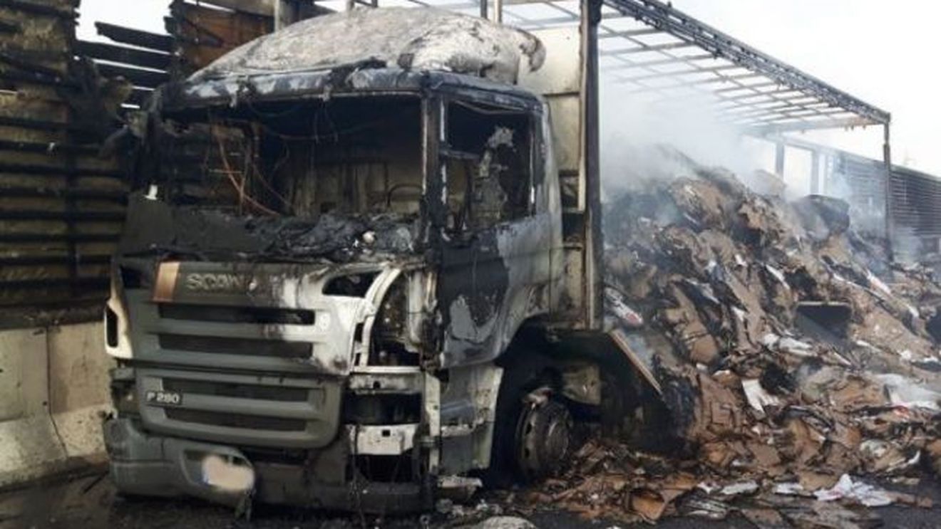 Ce tragedie! Alex V., un român de 19 ani, a murit carbonizat într-un accident din Italia!