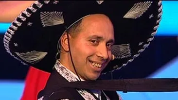 VIDEO La un suc cu Gigel Frone! Cant de la 6 ani, prietenii ma comparau cu Demis Roussos! Mi-ar placea sa cant cu Andra - Vezi cum a facut istorie la Romanii au Talent cu returnela Americano