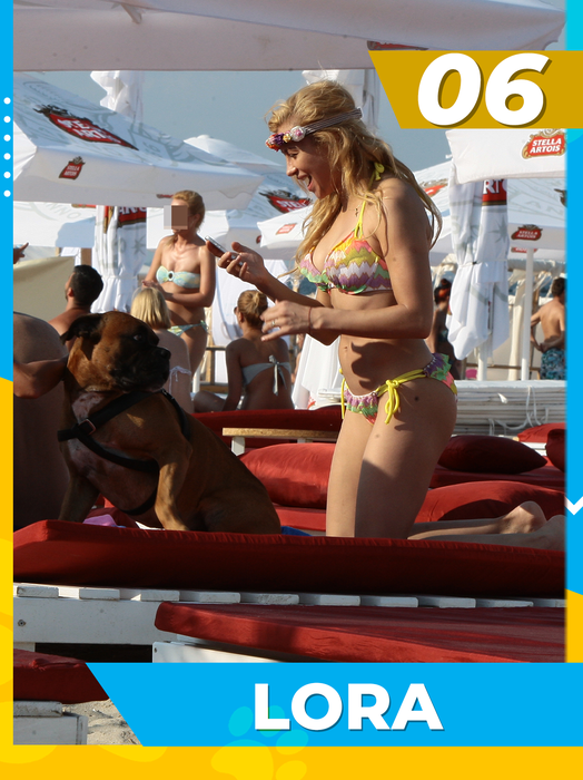 Top 25 dive cu prietenii necuvântători la plajă! Care e cea mai sexoasă dintre Bianca Drăgușanu, Crina Abrudan sau Lora?