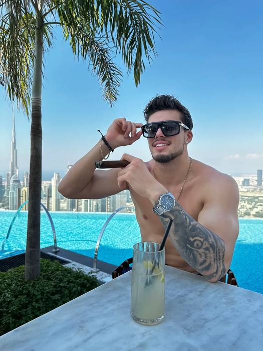 Cine este ispita Alberto Grecu de la Insula Iubirii 2026. Sursa foto: TikTok