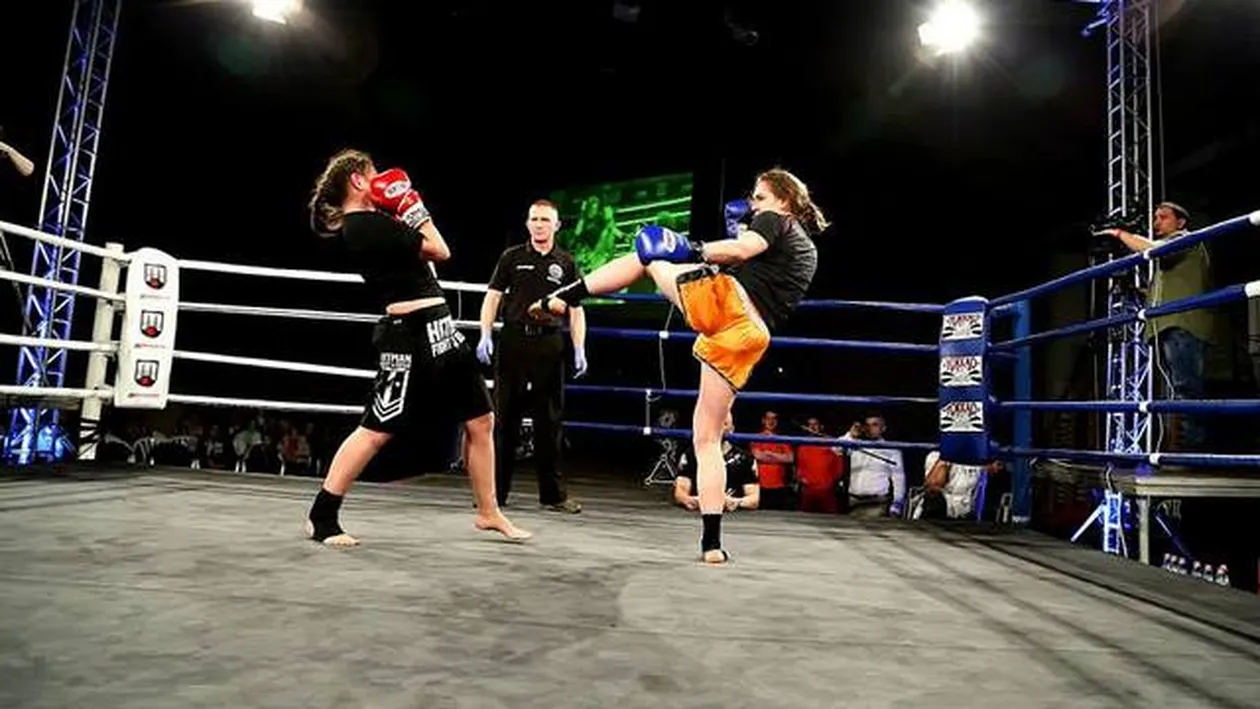 Xena de Romania s-a luat la tranta cu o campionana mondiala la K1! Vezi ce spune Alice Ardelean despre lupta din Ungaria!