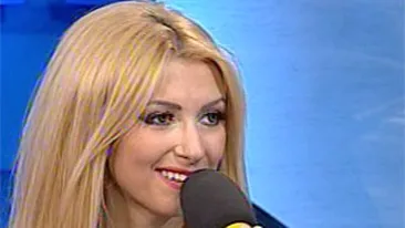Andreea Balan e sasaita dupa ce si-a pus aparat dentar