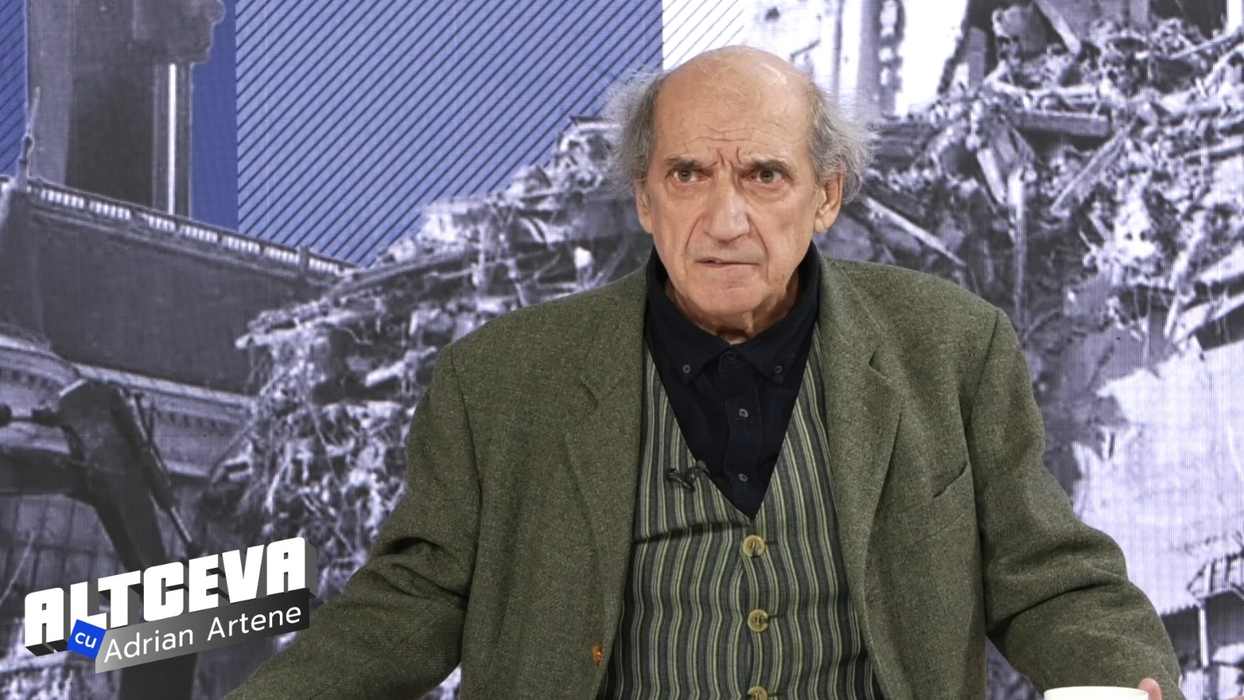 Actorul Mihai Gruia Sandu a participat la acțiunile de salvare, după cutremurul din 4 martie 1977, fiind militar în termen