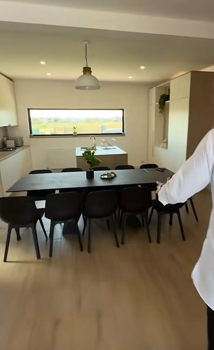 Cum arată vila lui Marcel de la Insula Iubirii. Casa are piscină, saună și o curte imensă: ”Aici e un view superb ca sa vezi ”sumpsetul””