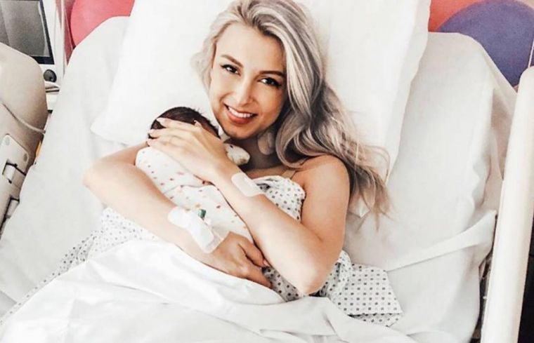 Andreea Bălan, acuzată că ”își vinde viața pentru bani”! Câți bani câștigă din YouTube