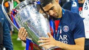 Fotbalistul care a ales între mamă și soție. Povestea lui Achraf Hakimi și a actriței Hiba Abouk