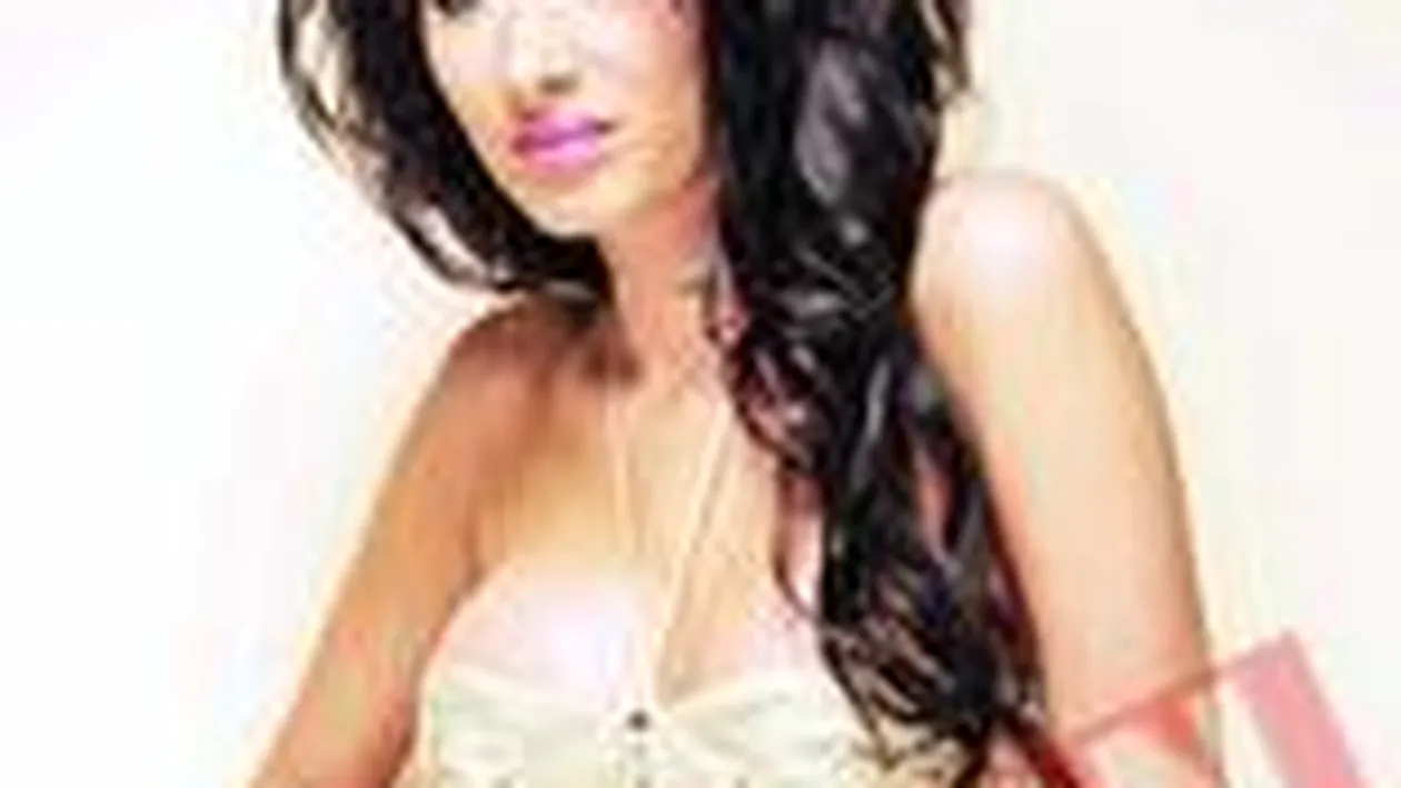 Ana Maria Gheorghe provoaca discutii intre Pulhac si iubita lui