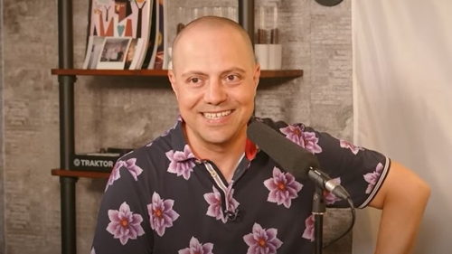 Dan Badea, ”amicul” tuturor fetelor în liceu. Dezvăluri spumoase din perioada adolescenței în podcastul lui Mihai Morar