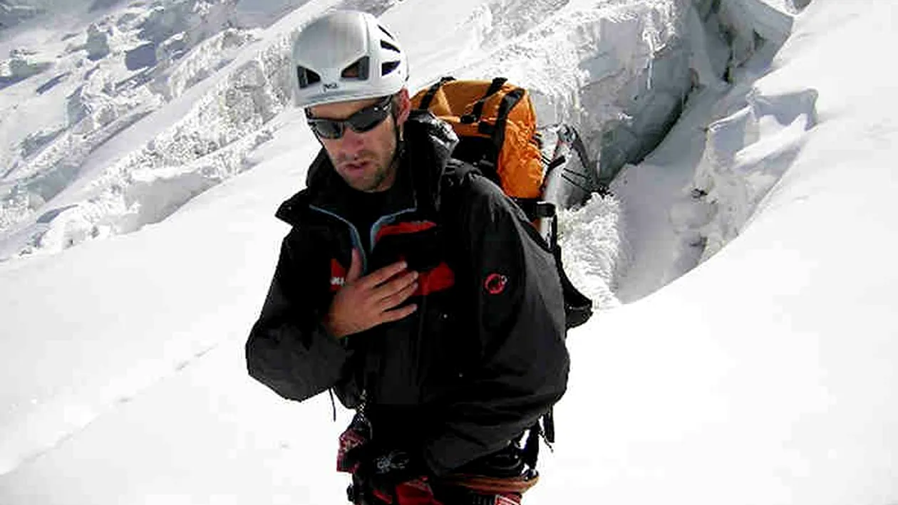 HORIA COLIBĂŞANU, în România după ce a escaladat Everestul. La 7.000 metri altitudine, alpinistului i s-a furat cortul