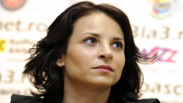 Fratele campioanei Corina Ungureanu s-a insurat, dar ea a lipsit... motivat de la cununie! Vezi de ce!
