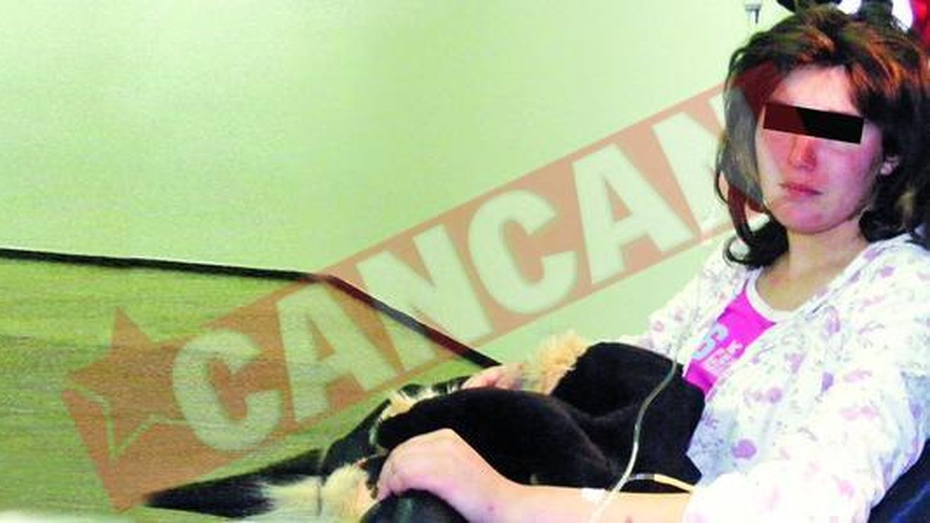 O eleva de 15 ani a nascut acasa, mosita de bunica