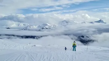 Risc mare de avalanșe. Pârtiile din Sinaia vor fi închise miercuri