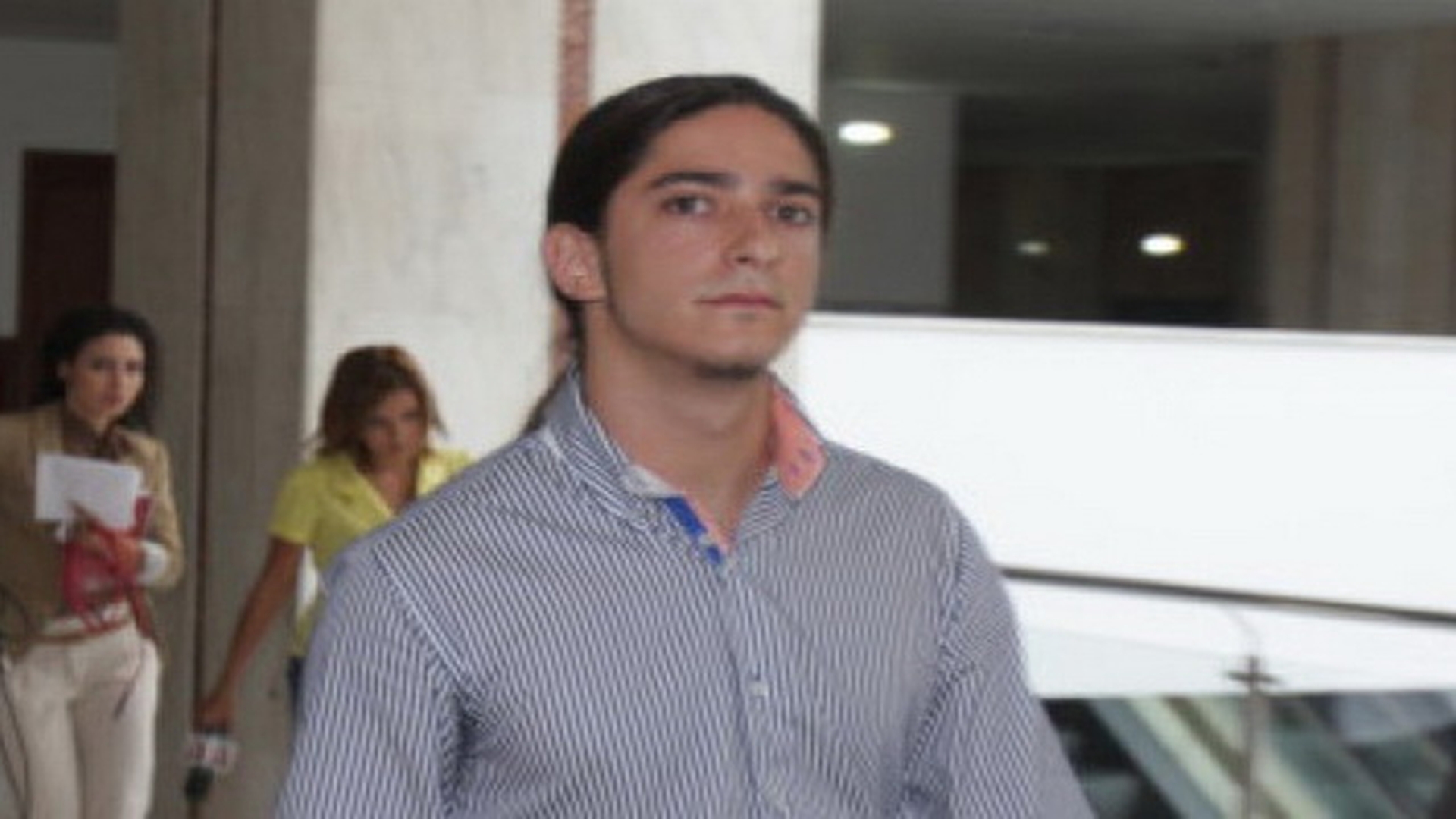 Vrea la mama! "Satanistul" Andrei Placinta a bocit ca un prunc in prima noapte petrecuta in spatele gratiilor