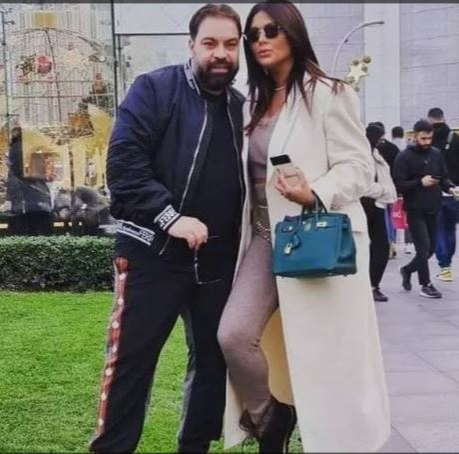 Roxana Dobre este răsfățată de soțul ei